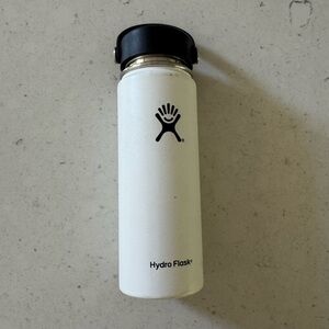Hydro Flask white & black cap white mouth insulated water bottle 20 oz